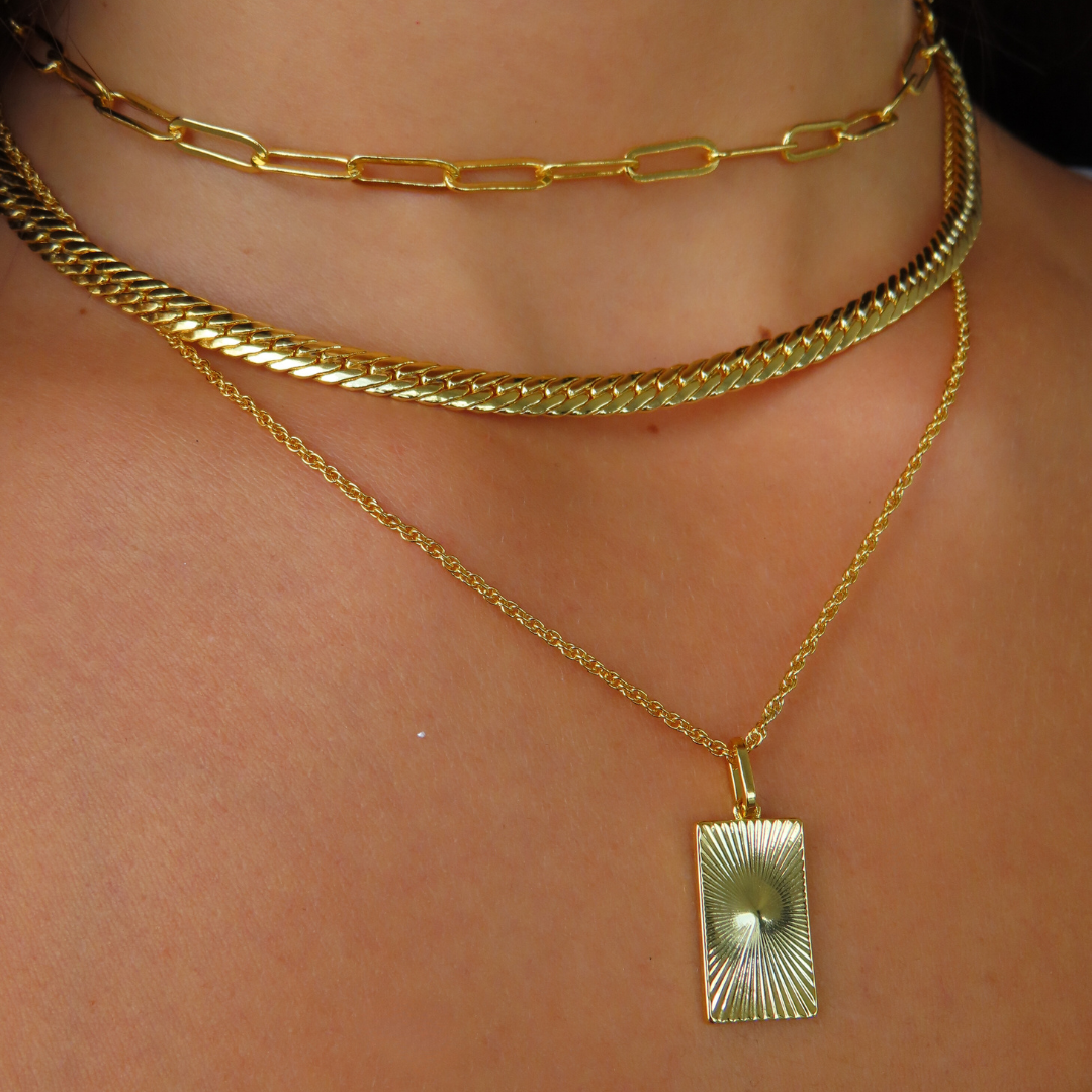Collar Florencia - Elegancia atemporal en un delicado colgante